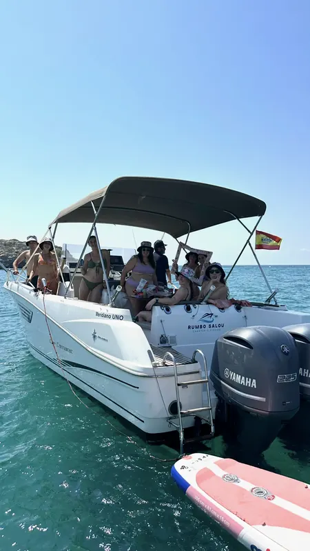 Vista al mar turquesa
